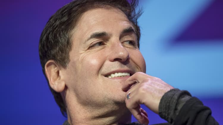 Why Mark Cuban and other famous people don't use credit cards