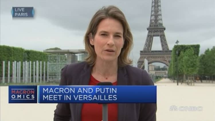 Putin: Aim to strengthen economic ties with France