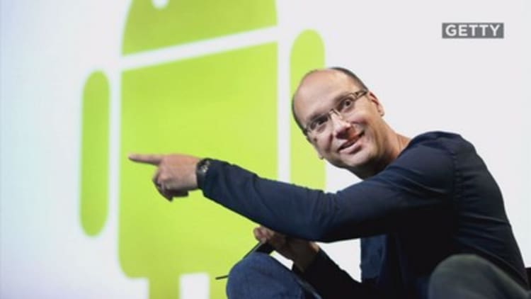 Android founder Andy Rubin unveiled the new Essential Phone Ph-1