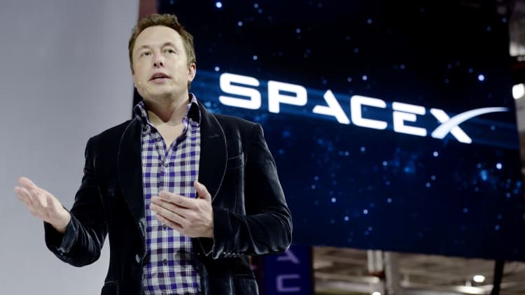 Elon Musk says SpaceX's new rocket has 'a real good chance' of failure