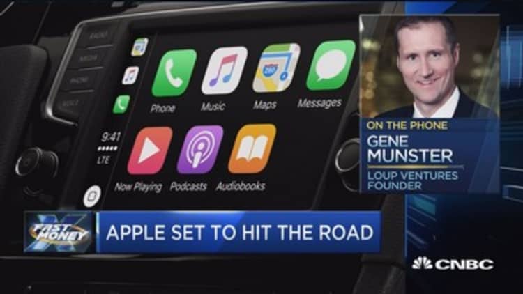 Tech investor weighs in on Apple's self-driving technology