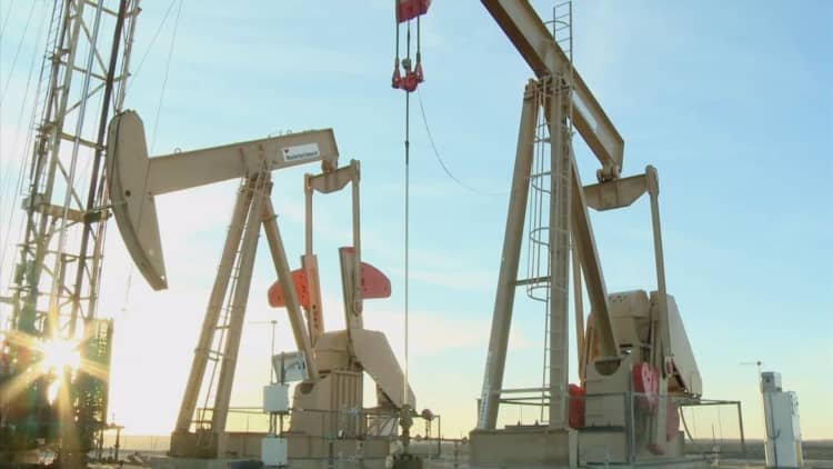 Oil prices are tanking right now; US crude drops below $45 a barrel to 5-week low