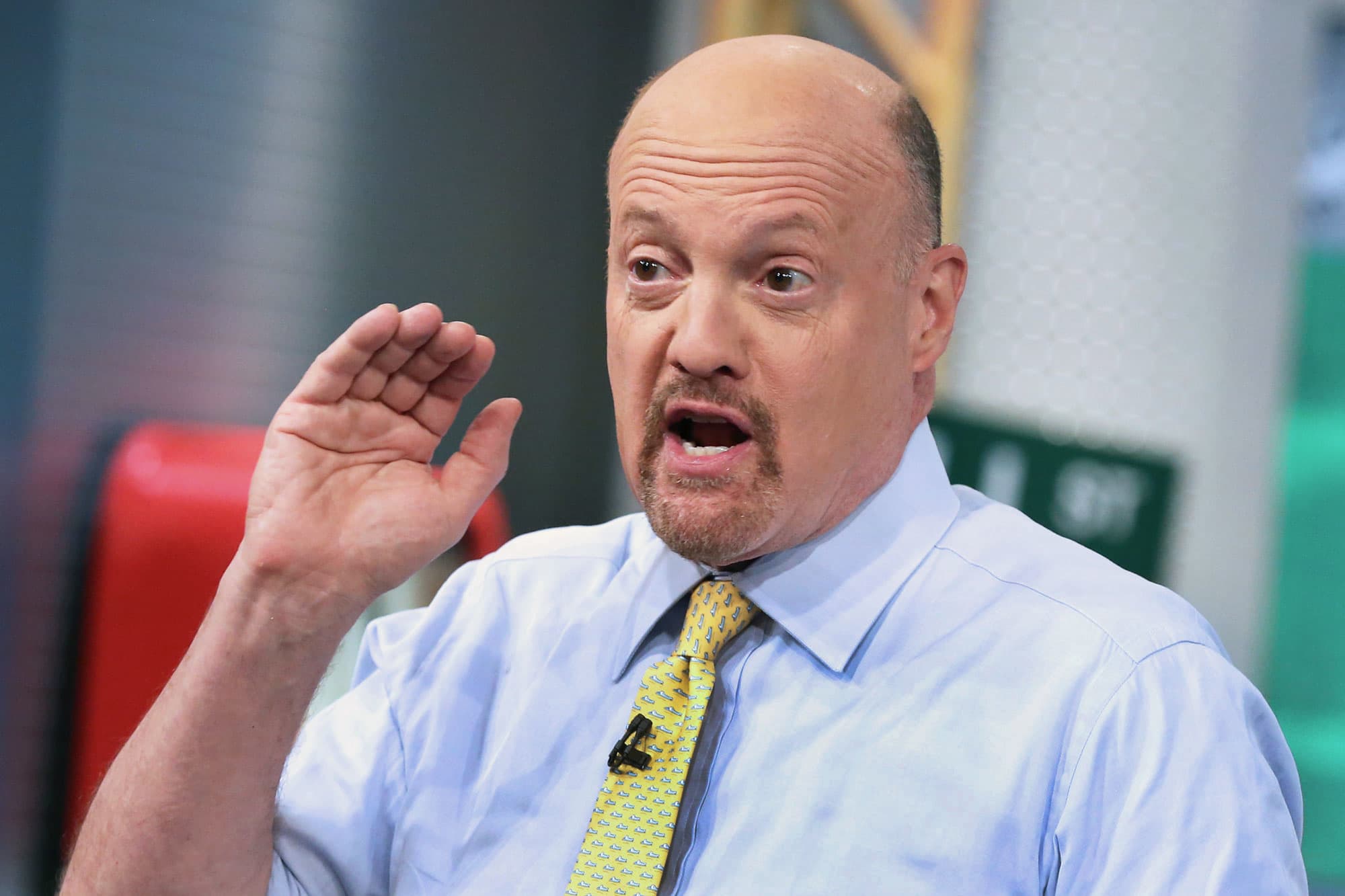 Cramer's week ahead: Time to put a small amount of cash to work