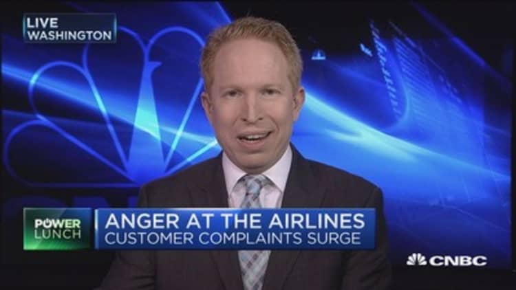 Complaints aren't due to service decline: Airline Weekly