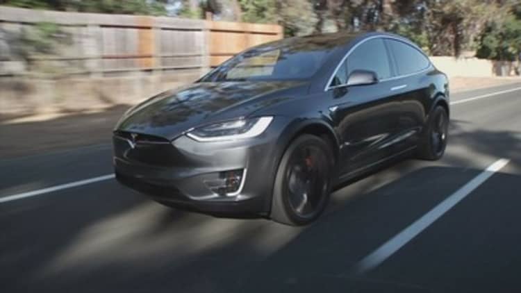 Man killed in Tesla 'Autopilot' crash reportedly got numerous warnings