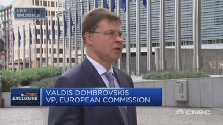 Important to have duel approach to regulation: EC’s Dombrovskis 