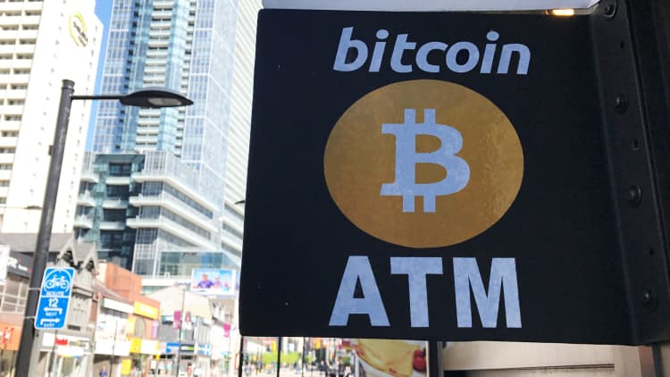 People's Bank of China on the attack to control bitcoin market: Pro