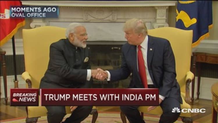 Trump meets with India PM