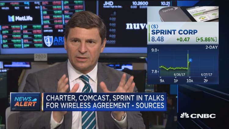 Details behind a Charter, Comcast, and Sprint deal