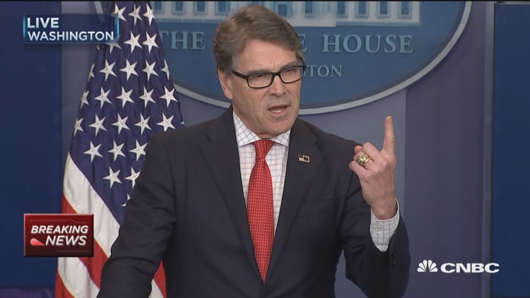 Perry: U.S. leads world in lowering emissions