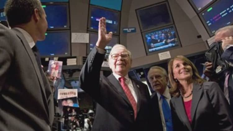 Warren Buffett just made a quick $12 billion on a clever Bank of America investment