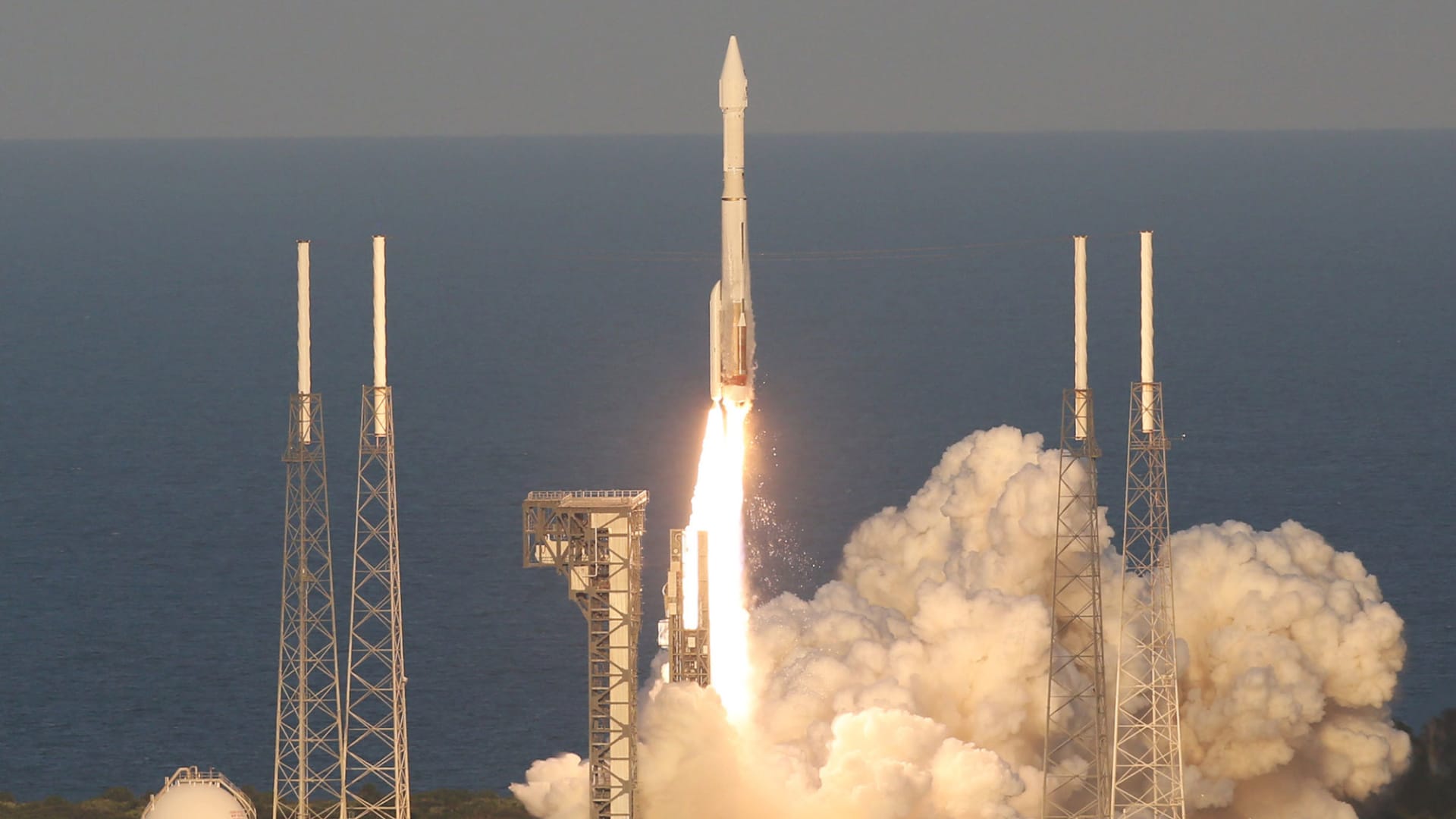 The United Launch Alliance Atlas V rocket blasts off on Thursday, Sept. 8, 2016, carrying the OSIRIS-Rex spacecraft from Cape Canaveral Air Force Station's Space Launch Complex-41.