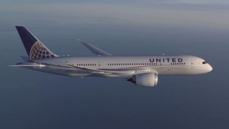 Engine on United flight catches fire after landing at Denver airport