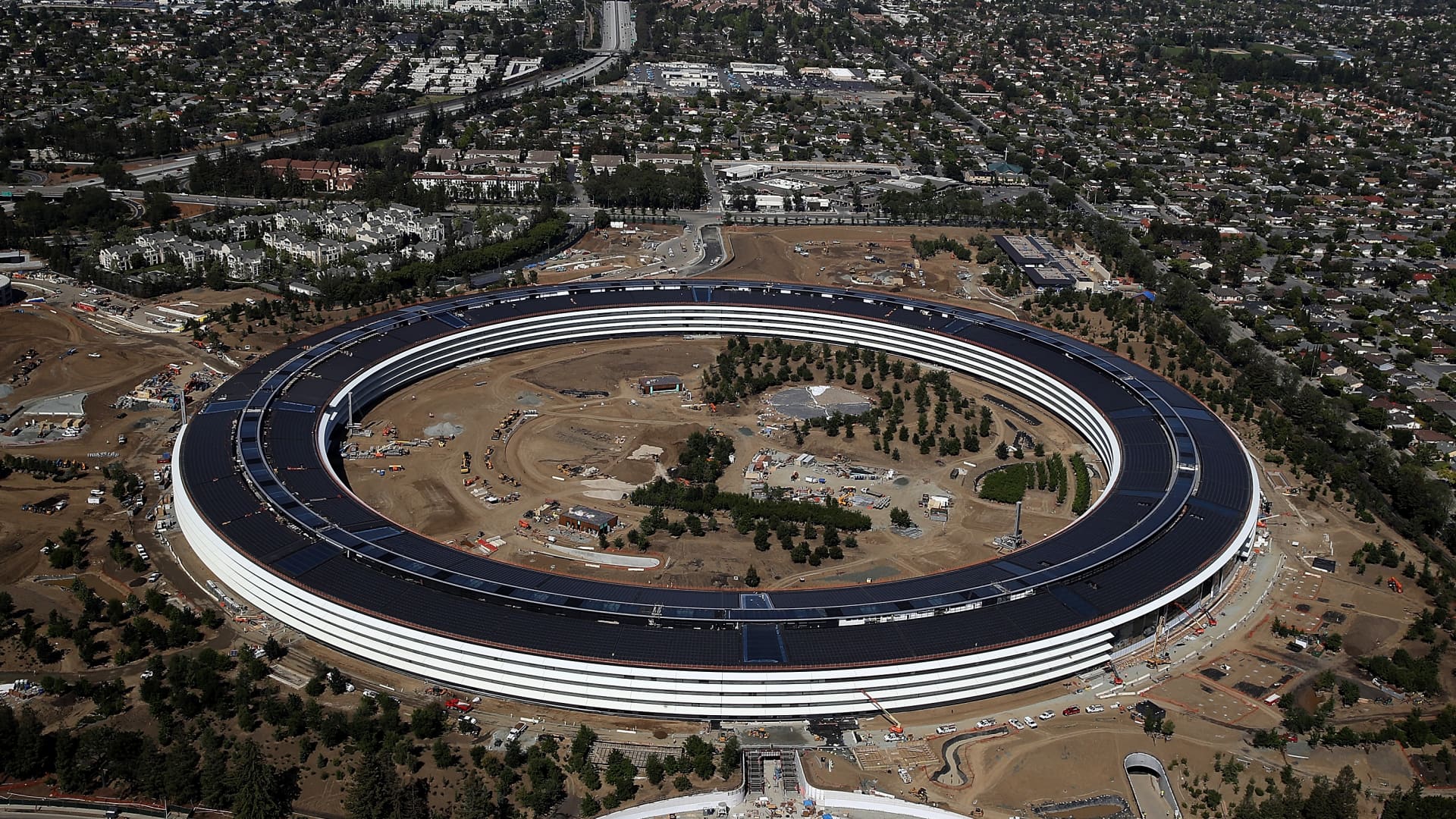 An aerial view of the new Apple headquarters on April 28, 2017 in Cupertino, California.