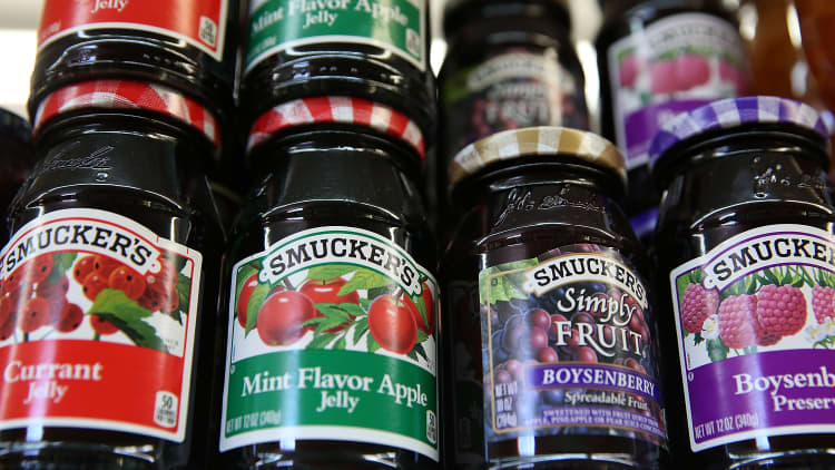 J.M. Smucker CEO discusses strong Q1 report