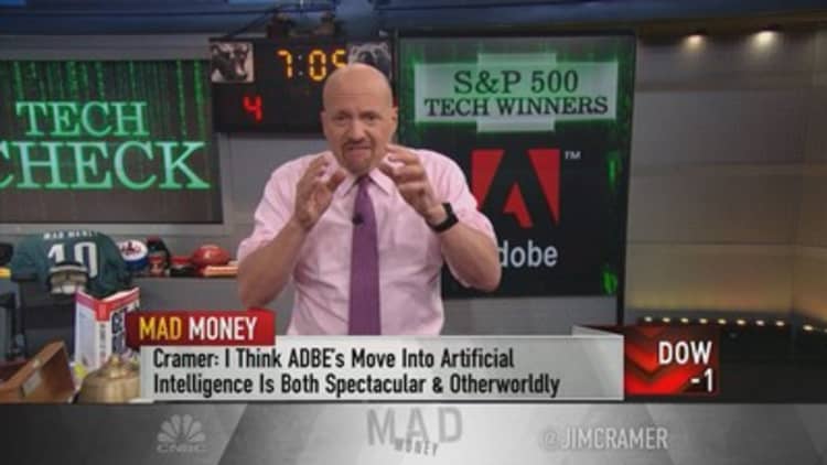 Cramer uses tech's top 10 stocks to argue the sector is not overvalued