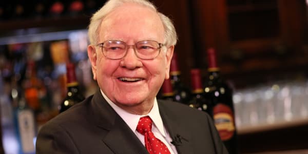 Why liberal billionaire Warren Buffett is not likely to be a big fan of the new Democratic Party war on stock buybacks