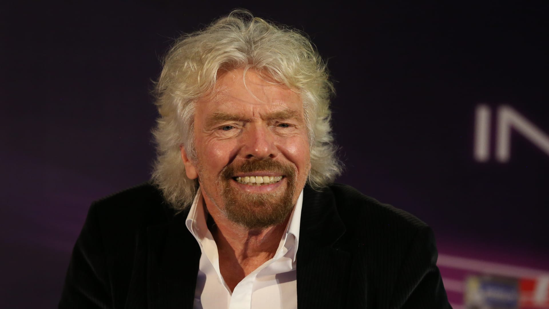 Richard Branson, Michelle Obama and other top leaders use this scheduling trick that could double your productivity