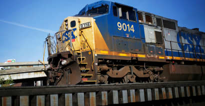 Railroads say they won't lock out workers as negotiators meet with Labor secretary