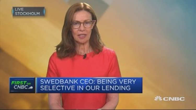 Swedbank CEO: See home prices coming down