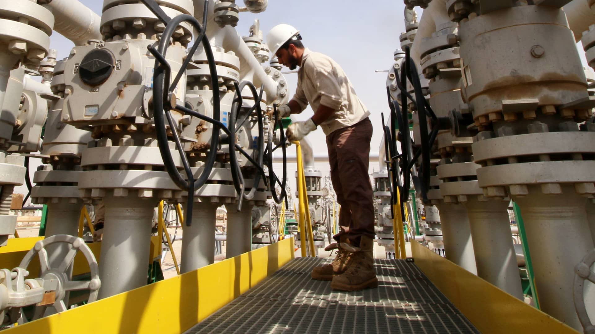 Energy infrastructure attacks are 'probable': Oil traders fear supply disruptions in the Middle East