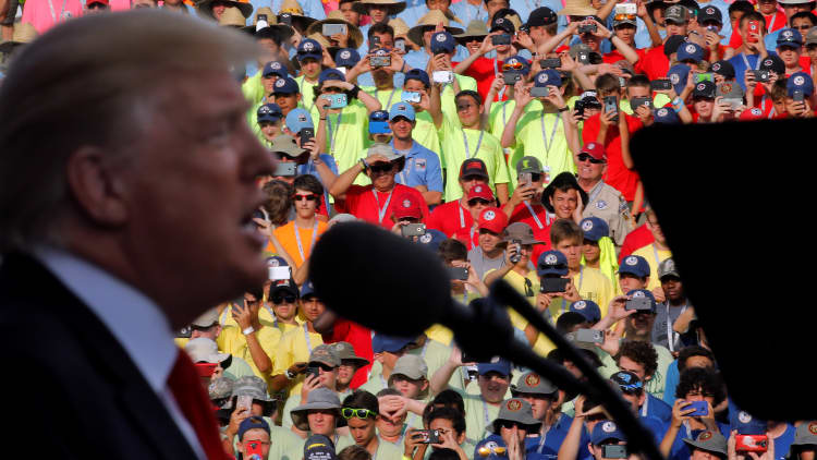 Speaking to Boy Scouts, Trump attacks media and demands Obamacare repeal