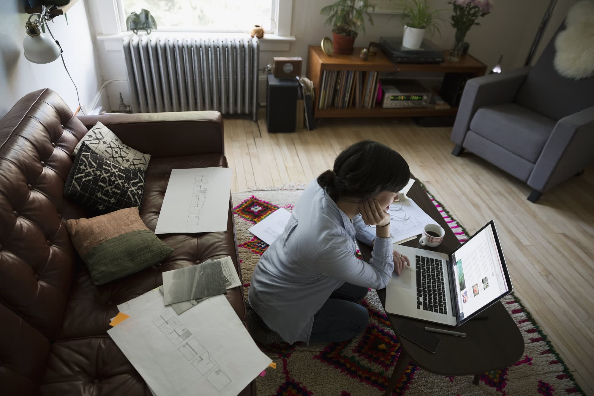 4 ways to be productive and avoid distractions when working from home