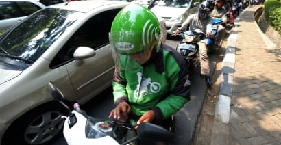 Motorbike delivery and ride-sharing app Go-Jek boosts Jakarta's economy