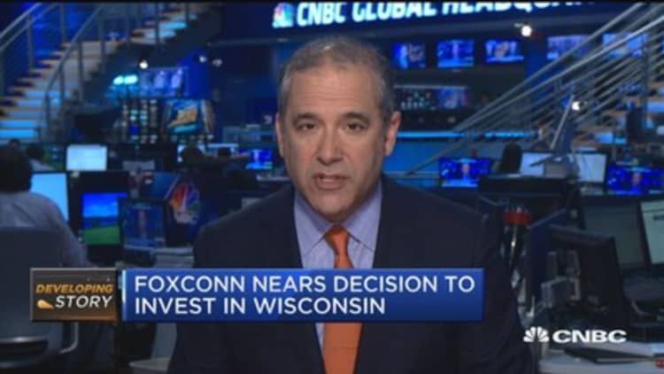 Foxconn nears decision to invest in Wisconsin: Sources
