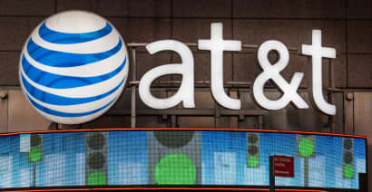 AT&T fights back against government in takeover quest of Time Warner