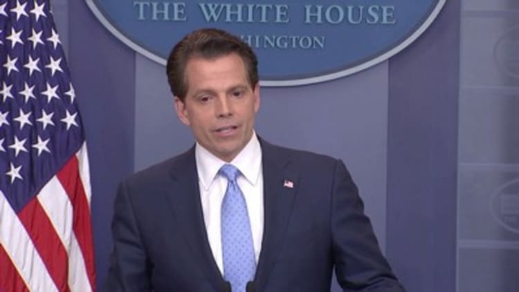 White House's Scaramucci calls airing of financial form a 'felony,' then removes post