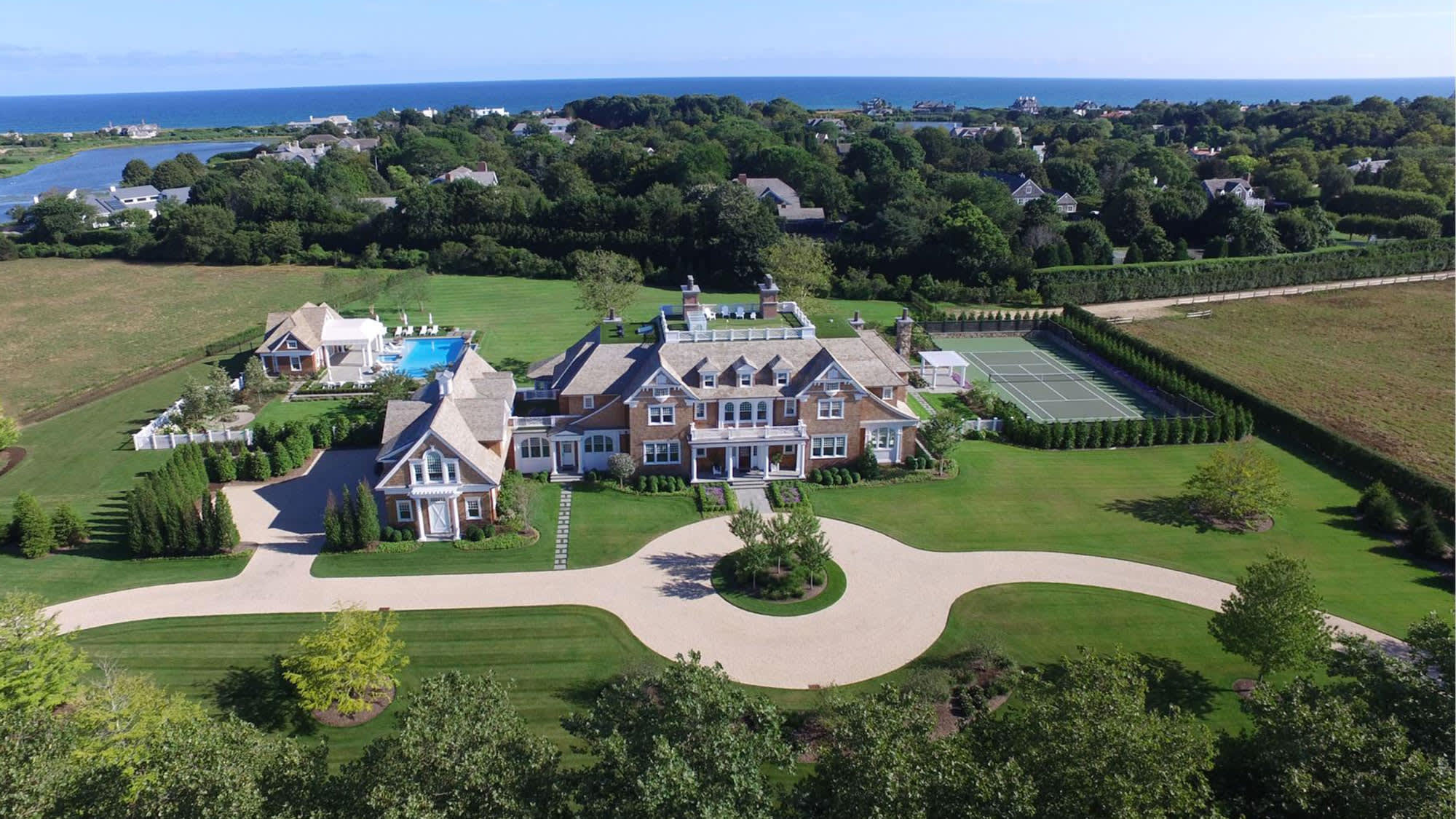 Hamptons Style Home Sells For A Record Price Realesta - vrogue.co