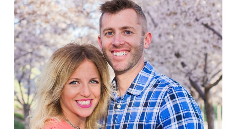 This couple is trying to pay off $600,000 of student loans in 5 years