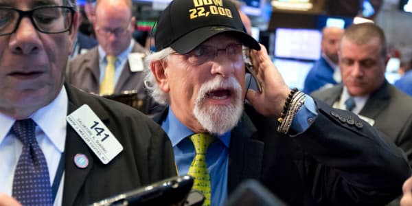 Dow at 22,000: All eyes on an index few investors actually put money in