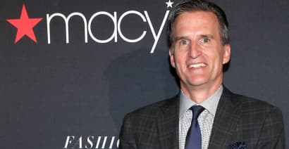 Macy's CEO Jeff Gennette will retire next year after leading turnaround effort