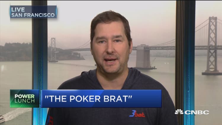 'Poker Brat' Phil Hellmuth touts 'reading' & the poker business