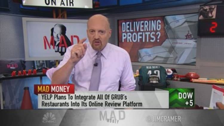 Cramer: Why the Yelp-GrubHub partnership is a match made in heaven