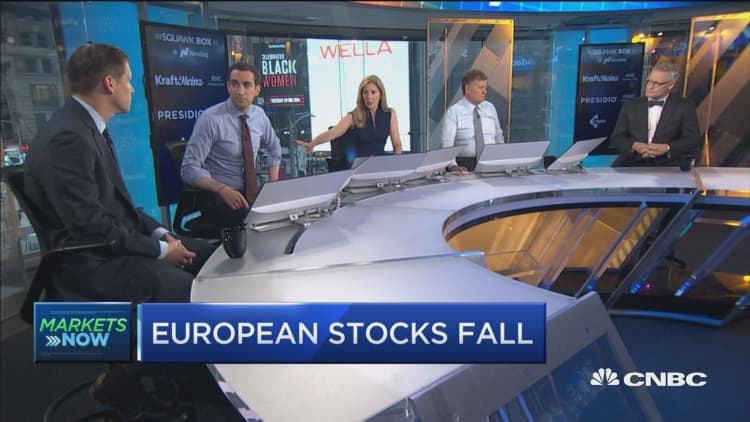 Markets putting political backdrop as a sideshow: UBS's Jeremy Zirin
