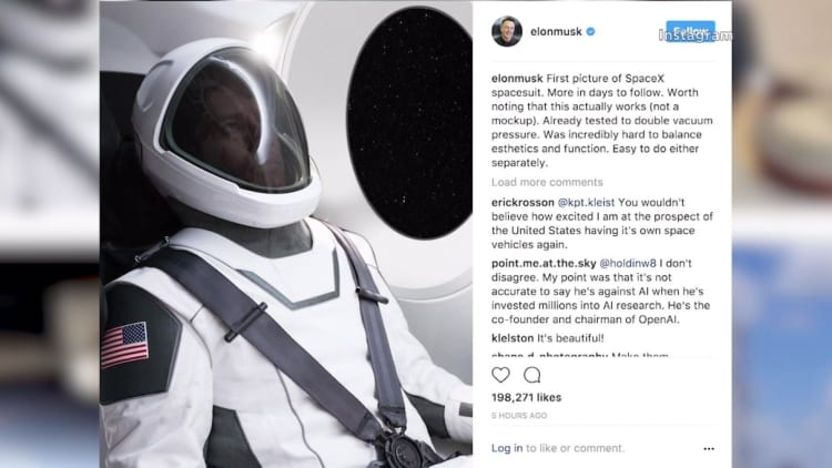 Elon Musk just unveiled the SpaceX spacesuit
