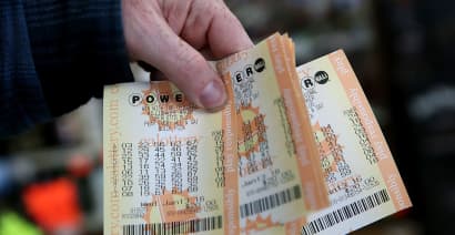 Powerball jackpot hits $900 million. Here's the tax bill if you win