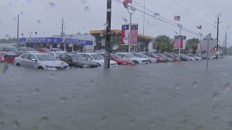Hurricane Harvey slams auto industry