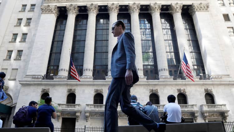 Wall Street attempts to extend winning streak