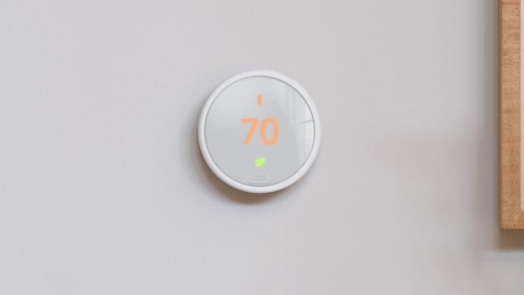 A first look at Google's affordable and totally redesigned Nest thermostat