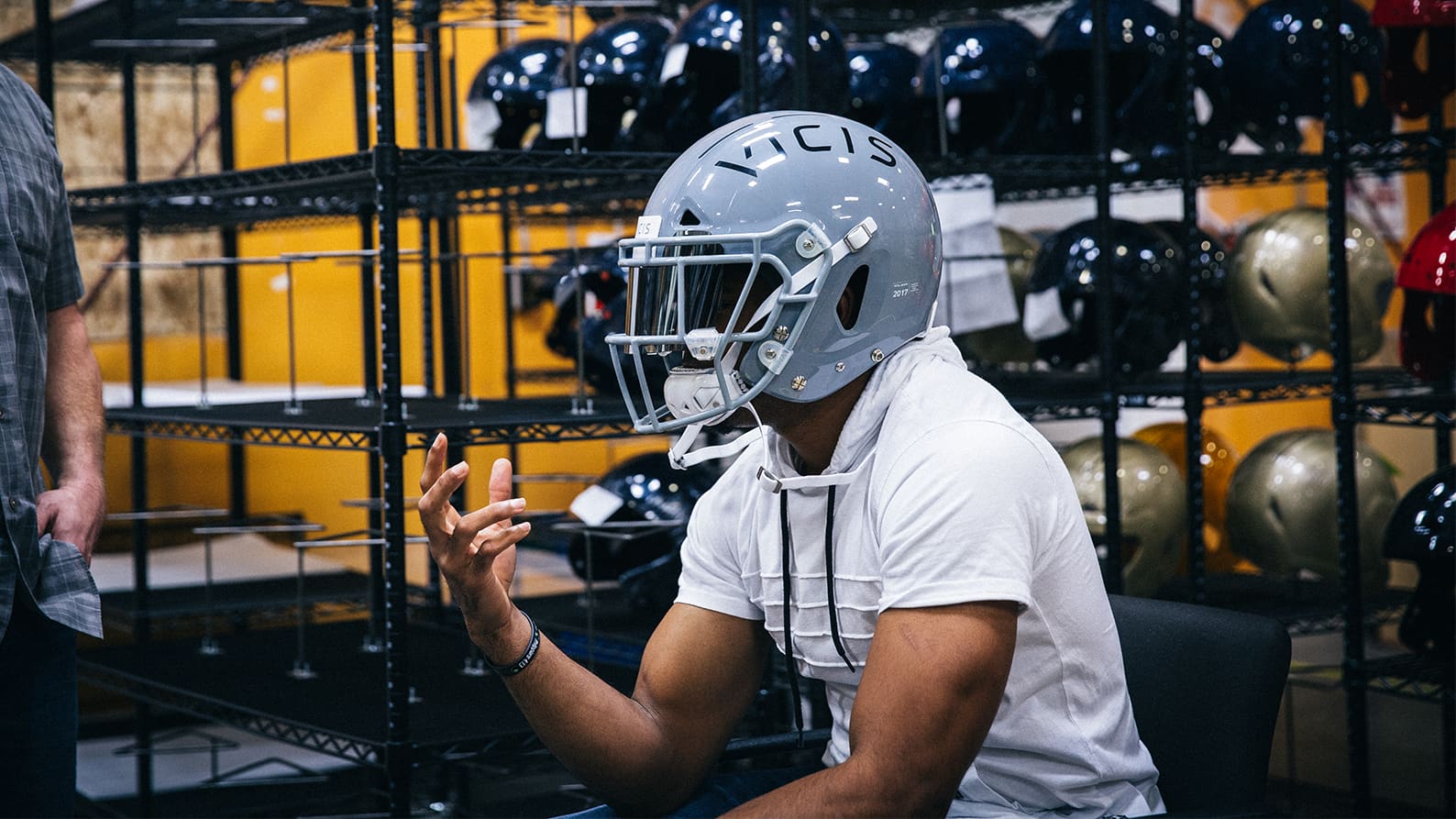 NFL teams are using a new, safer helmet — the Vicis Zero1
