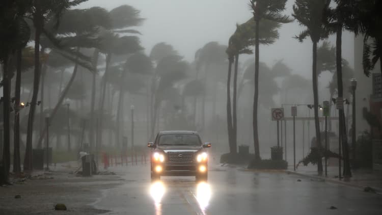 Hurricane Irma bears down on southern Florida
