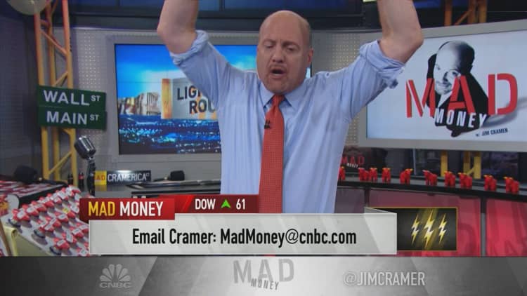 Cramer's lightning round: Why I've never bet against Wynn Resorts' CEO in my life