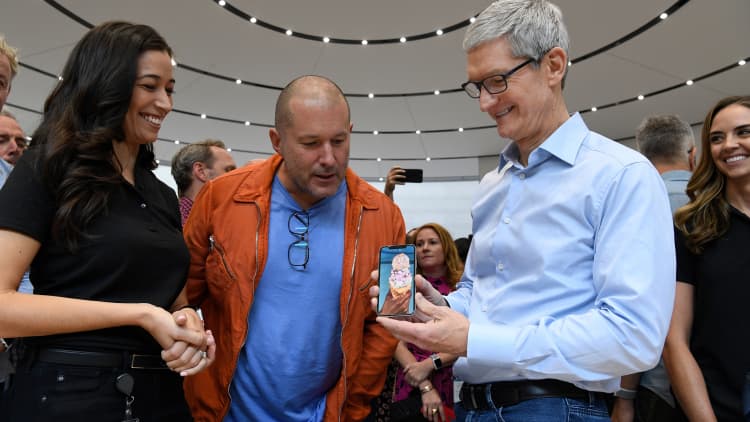 Apple's Jony Ive has been checked out since he created the Apple Watch: CNBC's Kovach