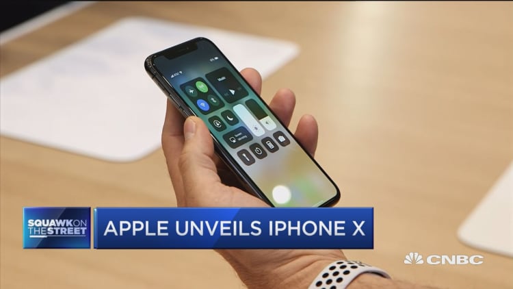 Apple's iPhone X? People will pay for anything that makes games better: Jim Cramer
