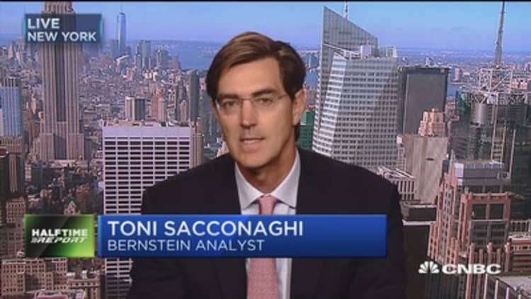 Street's #1 Apple analyst, Bernstein's Sacconaghi, reacts to product launch