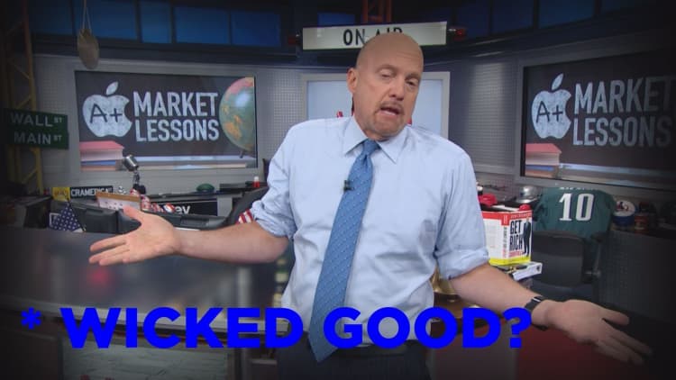 Cramer Remix: Investors who bought Apple at $162 are clowns